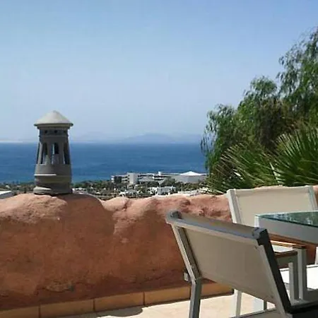 Fabulous 2 Bedroom Property With Outstanding Views