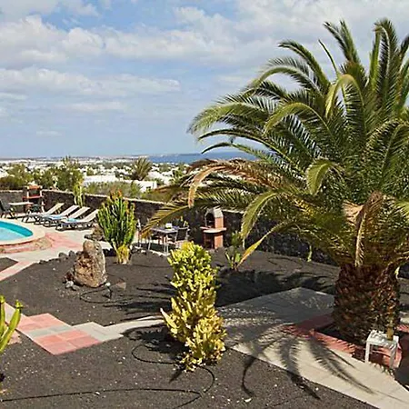 Villa Fabulous 2 Bedroom Property With Outstanding Views Playa Blanca (Lanzarote)